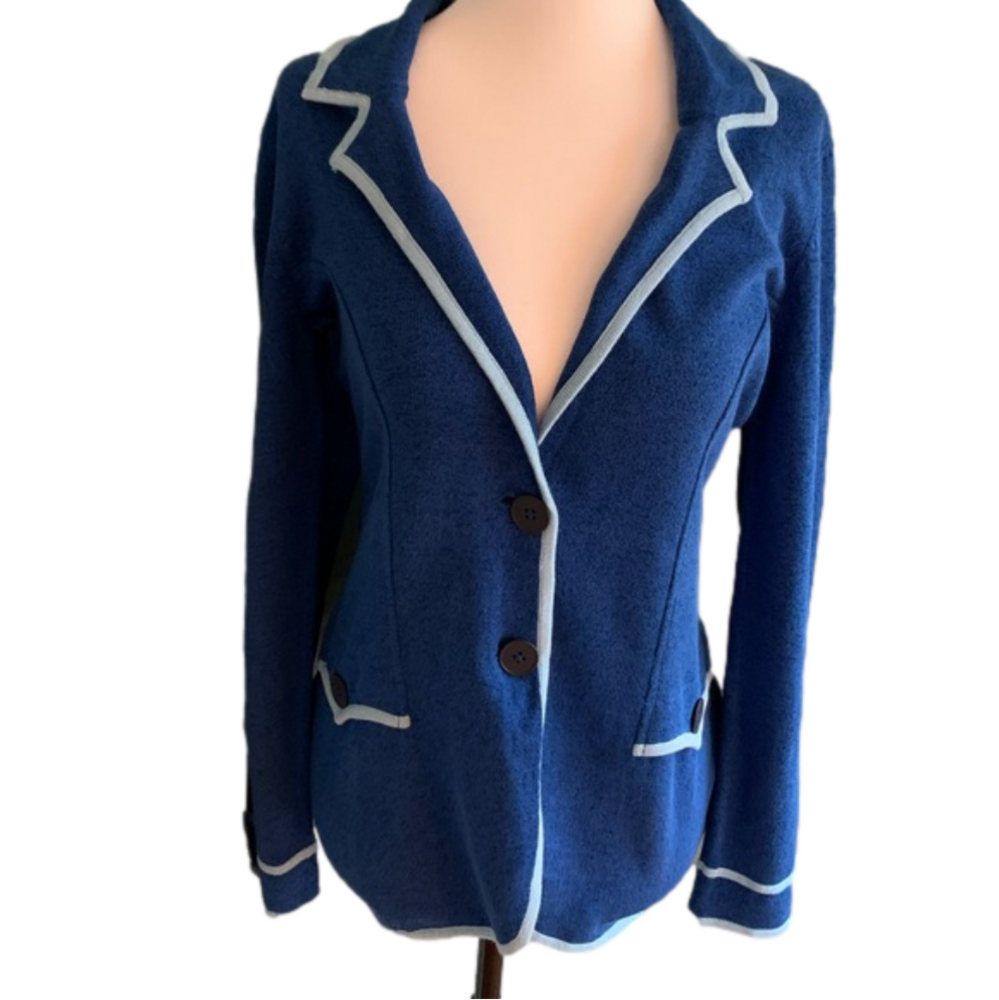 Nic Zoe school style blazer.